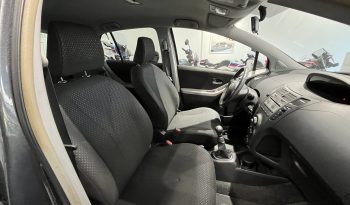 Toyota Yaris 1.4 D-4D 5P Sport completo