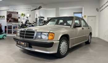 Mercedes-Benz 190E 2.5-16 completo