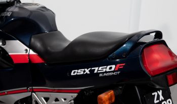 Suzuki GSX 750F (GR78A) completo