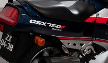 Suzuki GSX 750F (GR78A) completo