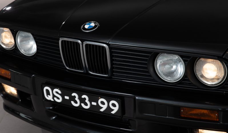 BMW 320is E30 4 Portas completo